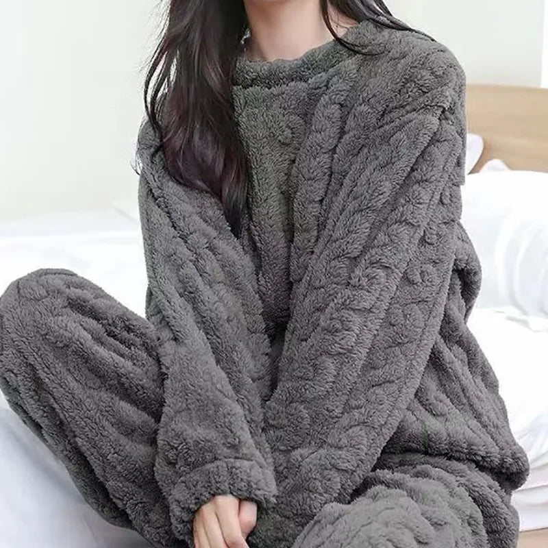 Autumn Fluffiest Women' Pyjama